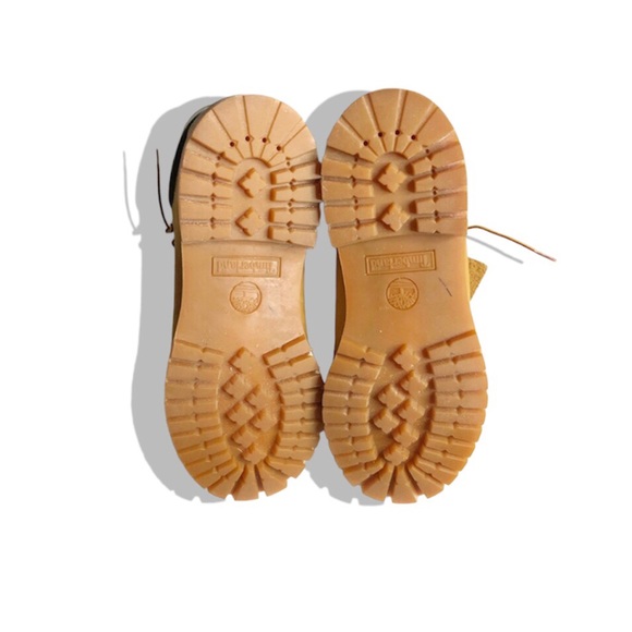 Urban Outfitters x Timberland Premium 6 Inch Waterproof Classic Work Boots - Picture 11 of 11
